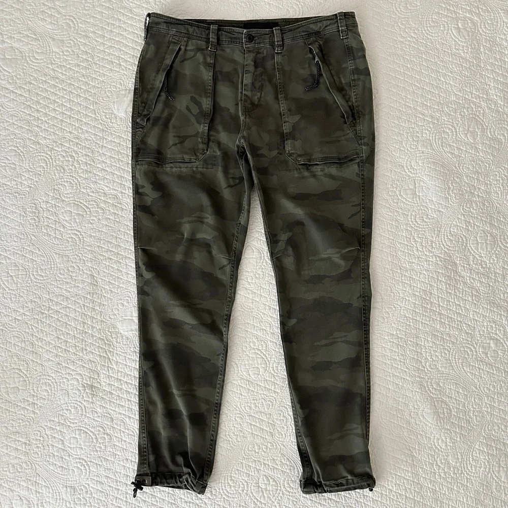 Abercrombie & Fitch Green Camo Utility Jogger Pants Y2K Paratrooper Mens 34W 32L